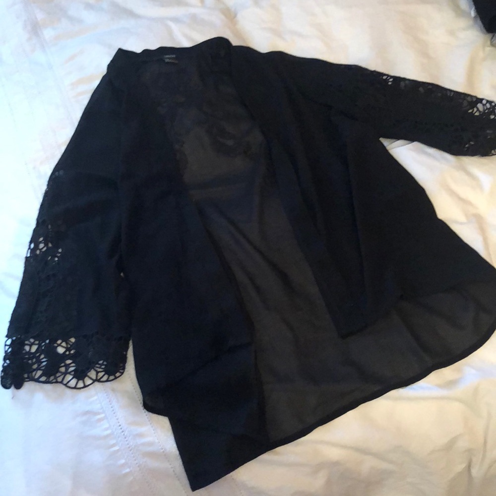 Black kimono